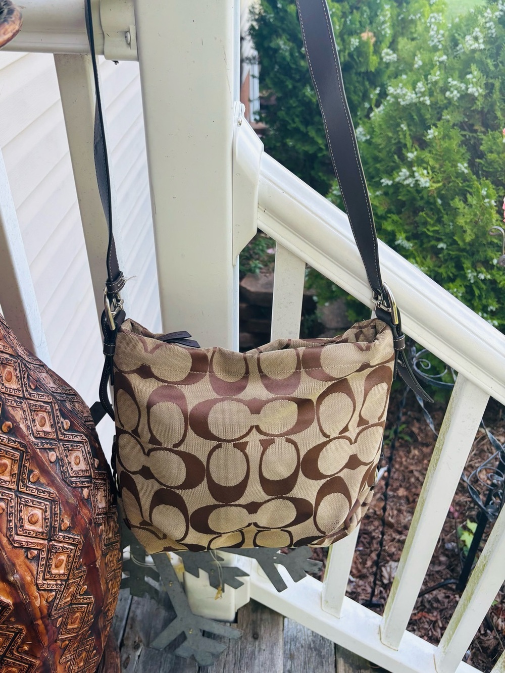 Coach signature Canvas Hobo shoulder Bag